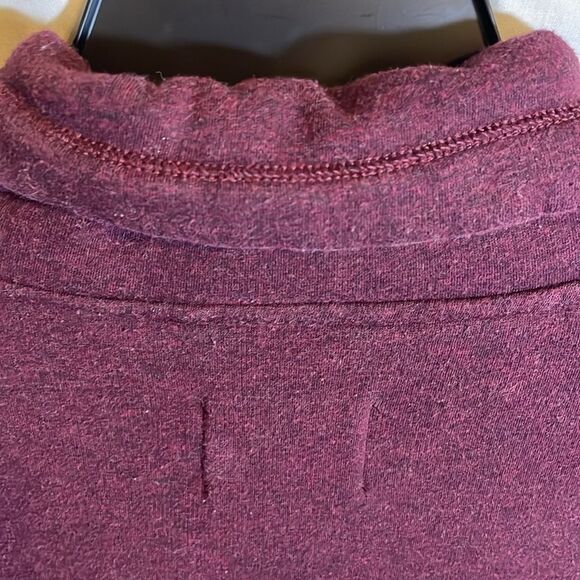 Ugg Women’s Dolman Sleeve Poncho Size XS / S Purple Front Pockets Comfort Cozy - Picture 8 of 12